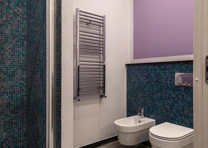 Moonshine - Nel Cuore Di Genua